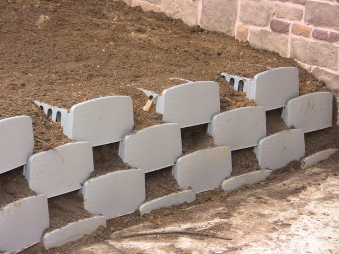 Varden Living Retaining Wall in construction