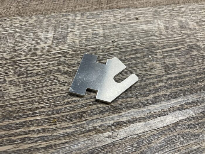 Twist key for unistrut